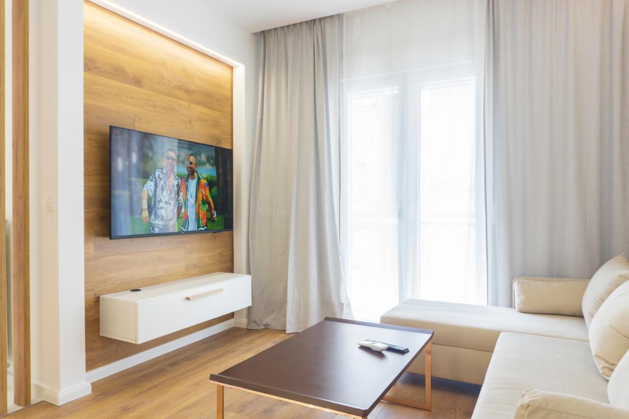 New Modern Style Home Next To The Train Station Thessaloníki Ngoại thất bức ảnh