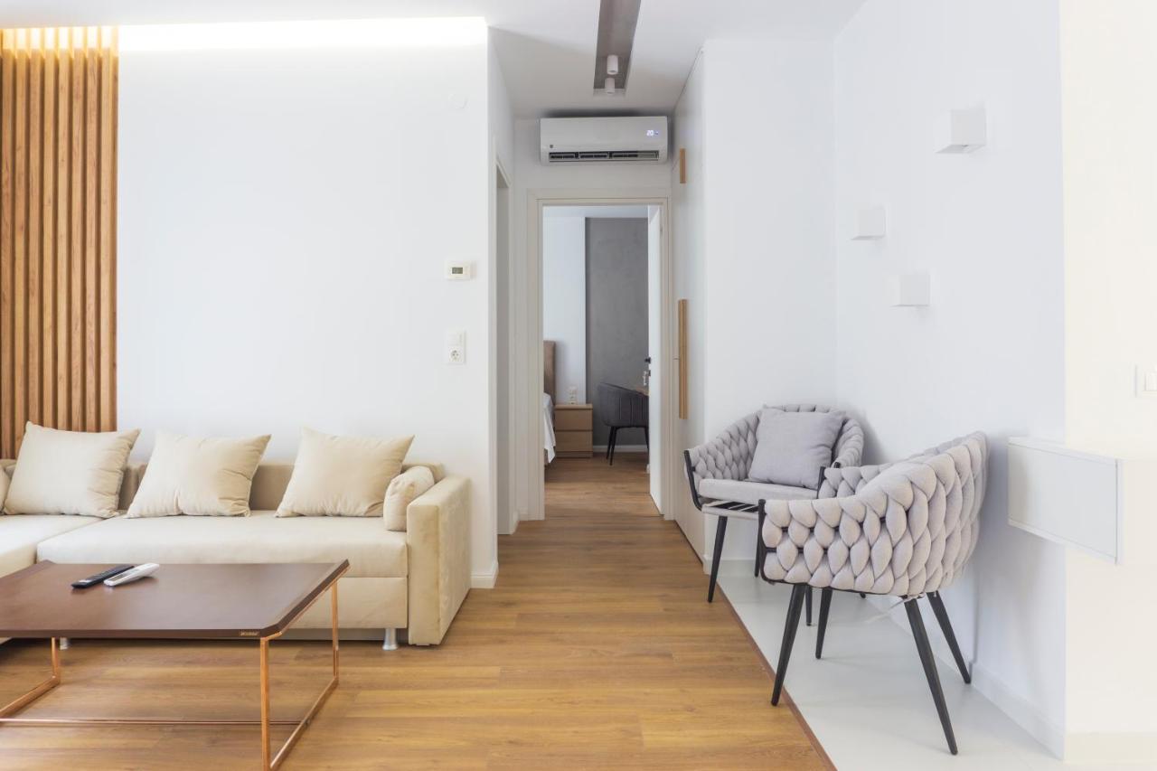 New Modern Style Home Next To The Train Station Thessaloníki Ngoại thất bức ảnh