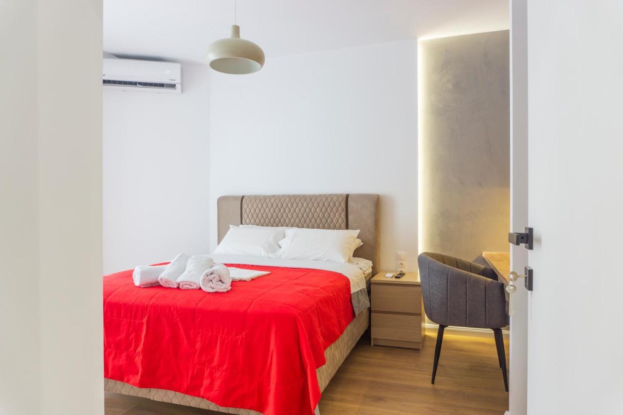 New Modern Style Home Next To The Train Station Thessaloníki Ngoại thất bức ảnh