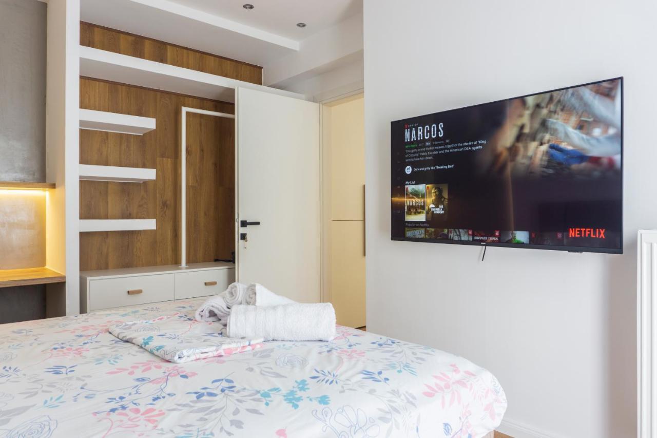 New Modern Style Home Next To The Train Station Thessaloníki Ngoại thất bức ảnh