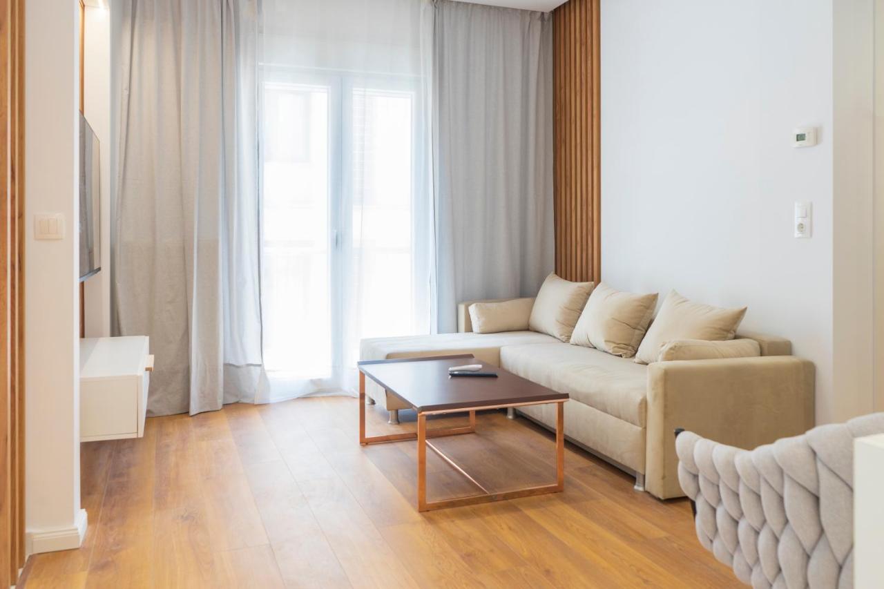 New Modern Style Home Next To The Train Station Thessaloníki Ngoại thất bức ảnh